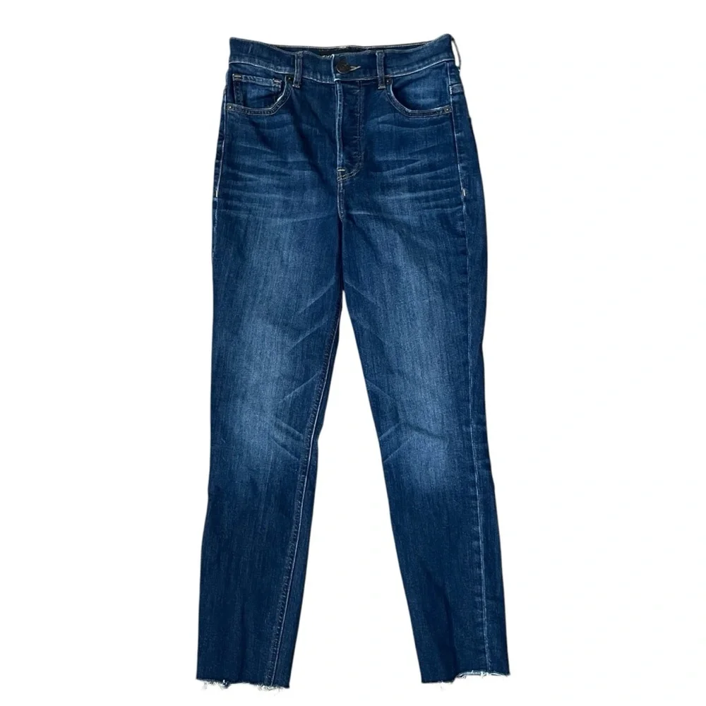Express Woman’s Blue Ankle Cropped Jeans with Raw Hem Sz.0‎